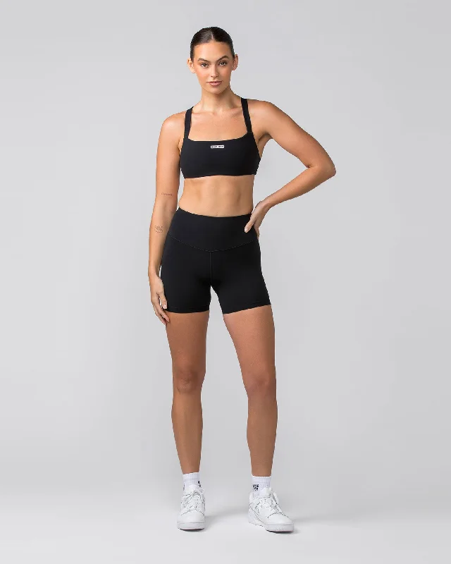 Contour Aura Midway Shorts - Black